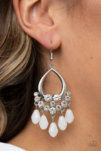 Load image into Gallery viewer, Famous Fashionista - White Earring
