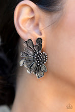 Load image into Gallery viewer, Farmstead Meadow White Earring
