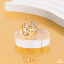 Load image into Gallery viewer, Starfish Showpiece - Gold Earrings
